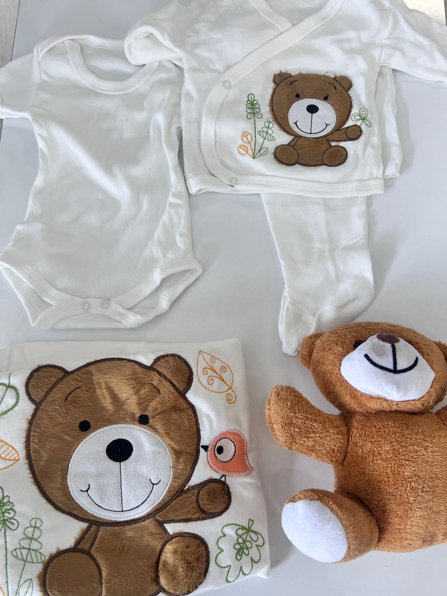 Baby-Set (10 Teile + 1 Plüschtier)